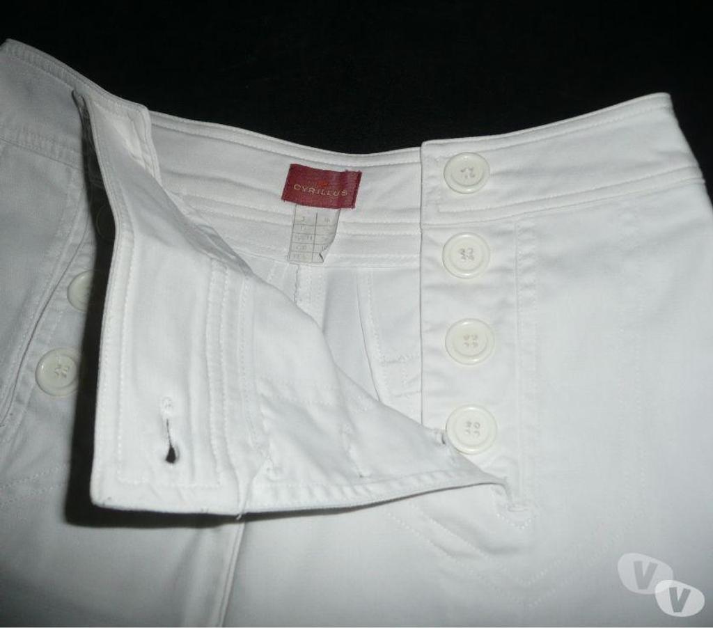 Vêtements occasion Seine-et-Marne Meaux - 77100 - Photos Vivastreet SHORT femme taille 36