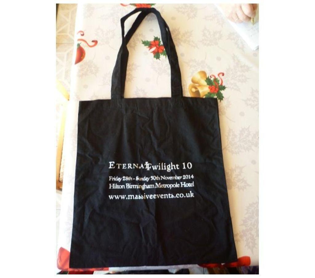 Accessoires - Bagagerie Moselle Hauconcourt - 57280 - Photos Vivastreet Sac shopping Twilight film ciné Edward volturi vampire bella