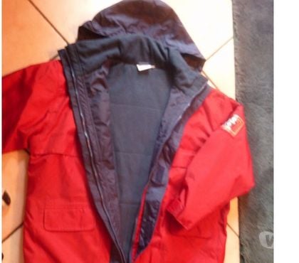 Vêtements occasion La Mulatiere Rhône - Photos Vivastreet Anorak rouge marine XL XXL