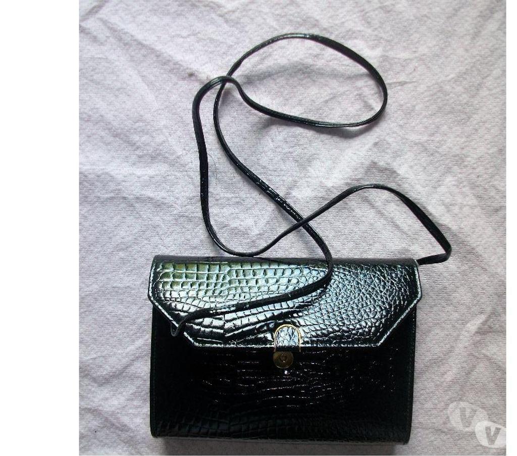 Accessoires - Bagagerie Bas-Rhin Bouxwiller - 67330 - Photos Vivastreet Pochettes de Soirée de 0,50 € à 3,50 €