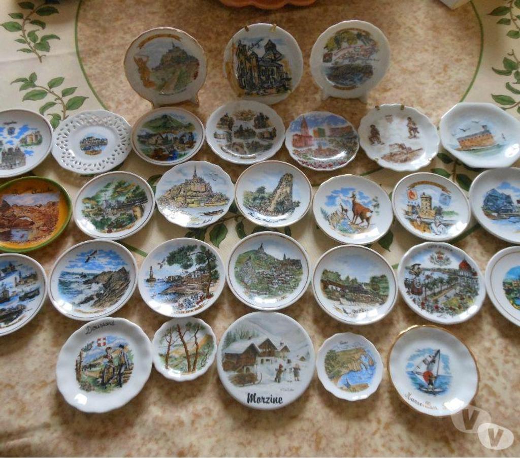 Décoration - art Charente-Maritime La Rochelle - 17000 - Photos Vivastreet petites assiettes souvenir région de France