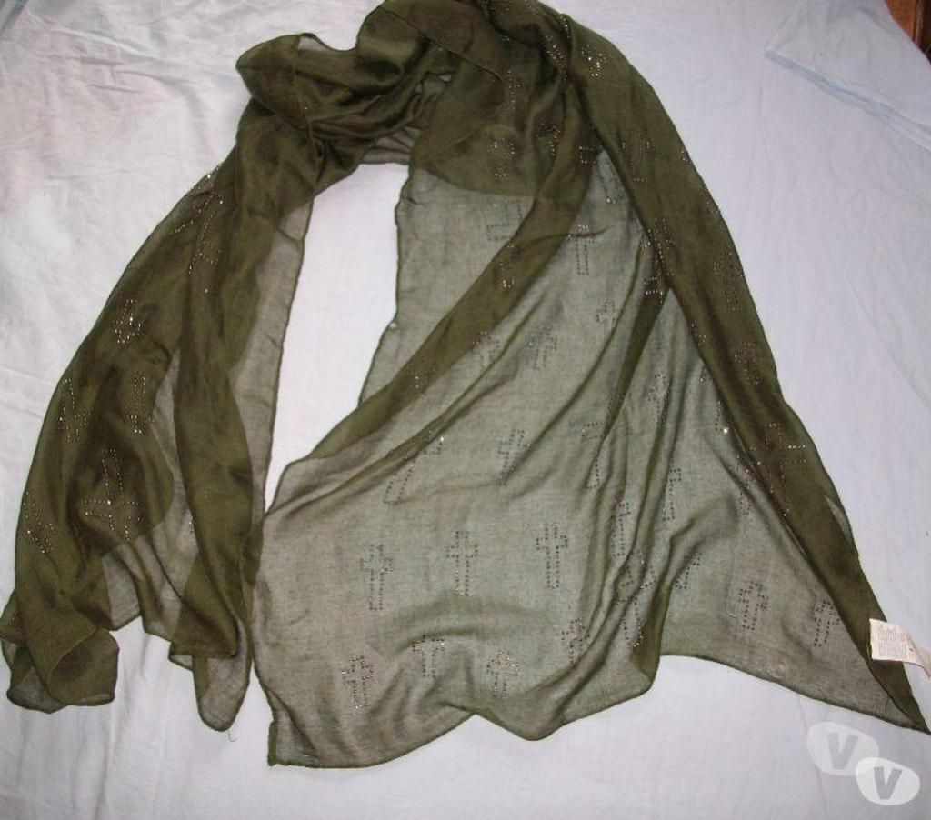 Accessoires - Bagagerie Bas-Rhin Bouxwiller - 67330 - Photos Vivastreet Foulards, Serre-Foulards, Etoles Femme