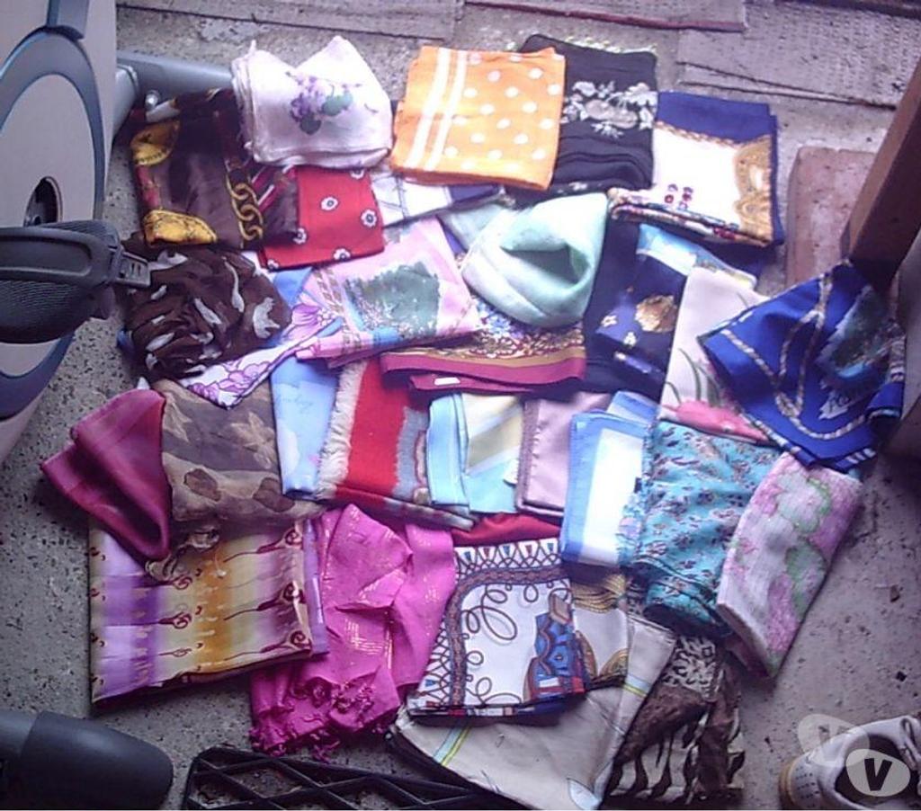 Accessoires - Bagagerie Bas-Rhin Bouxwiller - 67330 - Photos Vivastreet Foulards, Serre-Foulards, Etoles Femme