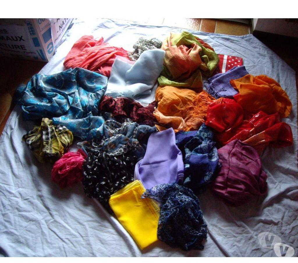 Accessoires - Bagagerie Bas-Rhin Bouxwiller - 67330 - Photos Vivastreet Foulards, Serre-Foulards, Etoles Femme