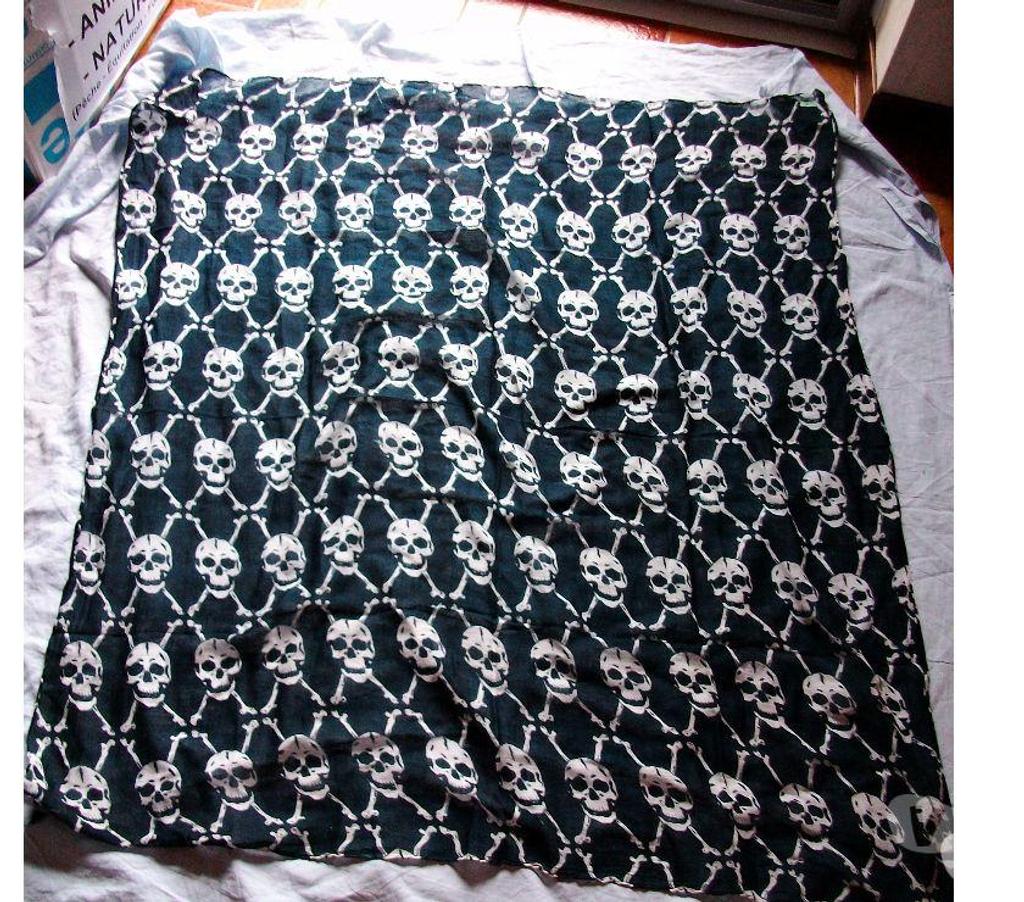 Accessoires - Bagagerie Bas-Rhin Bouxwiller - 67330 - Photos Vivastreet Tour de cou-Foulard, Echarpes et Pochettes de Poche Homme