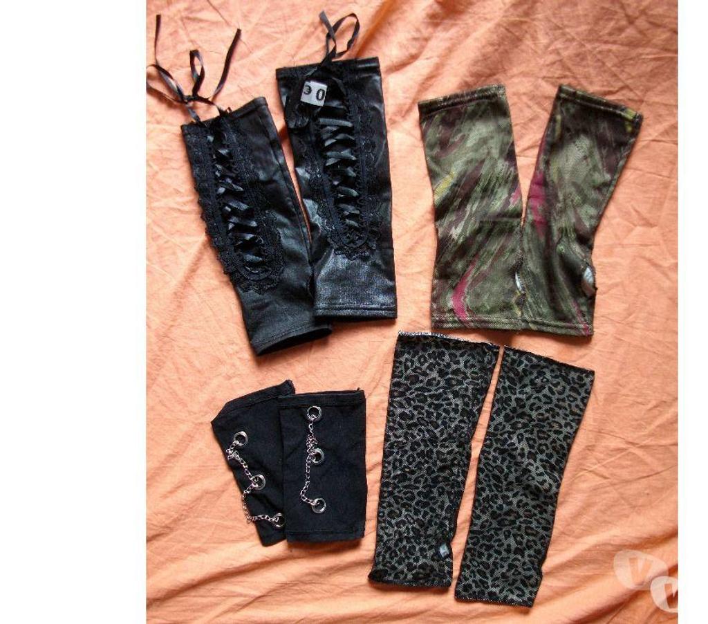 Accessoires - Bagagerie Bas-Rhin Bouxwiller - 67330 - Photos Vivastreet Mitaines - diverses paires