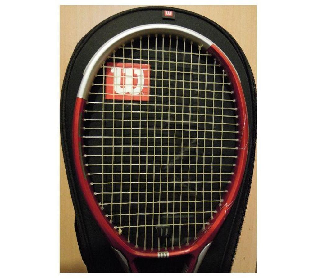 Matériel de sport Lot-et-Garonne Villeneuve sur Lot - 47300 - Photos Vivastreet raquette tennis WILSON Triad 5 grip 4 TBE