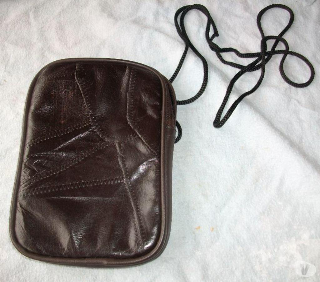 Accessoires - Bagagerie Bas-Rhin Bouxwiller - 67330 - Photos Vivastreet Sacs banane et pochettes-besaces attache-ceinture