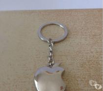 porte clé en métal logo apple