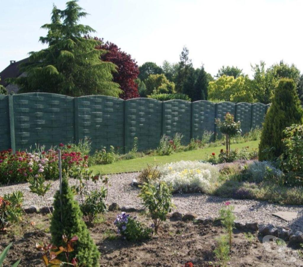  Nord Valenciennes - 59300 - Photos Vivastreet Cloture en béton de stock