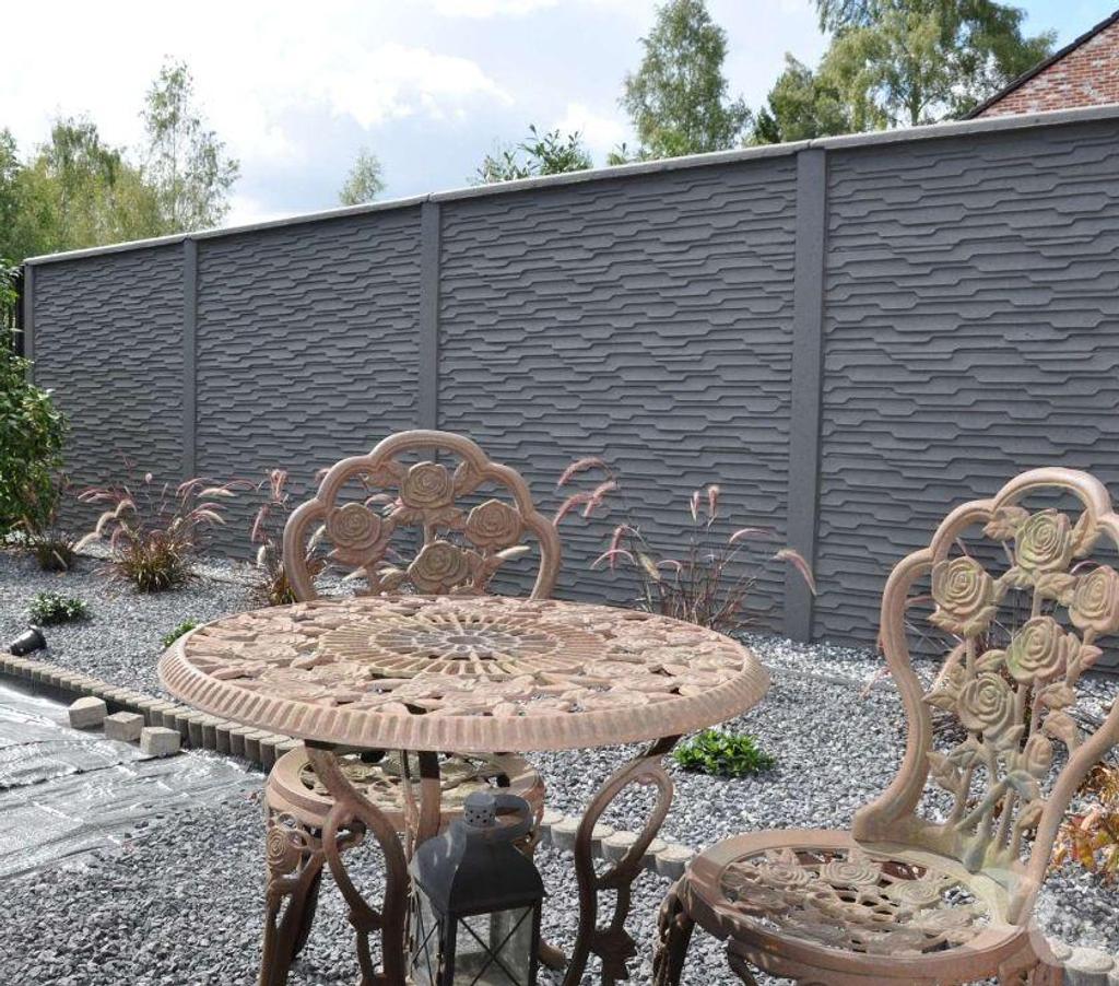  Nord Valenciennes - 59300 - Photos Vivastreet Cloture en béton de stock