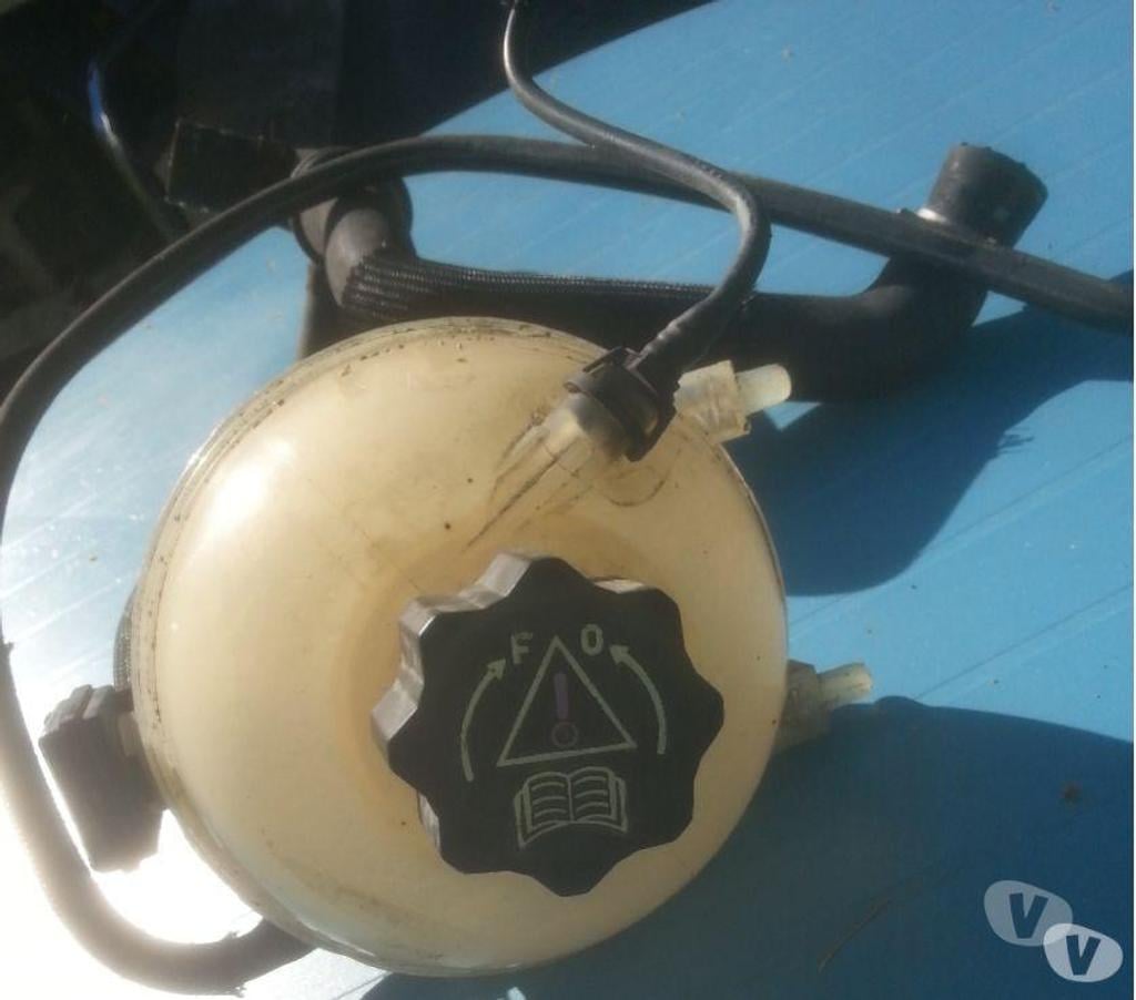 Pièces et services auto Seine-et-Marne Montceaux les Provins - 77151 - Photos Vivastreet 206 hdi bocal liquide de refroidissement