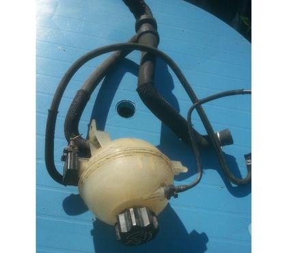 Pièces moteur et accessoires auto Montceaux les Provins Seine-et-Marne - Photos Vivastreet 206 hdi bocal liquide de refroidissement