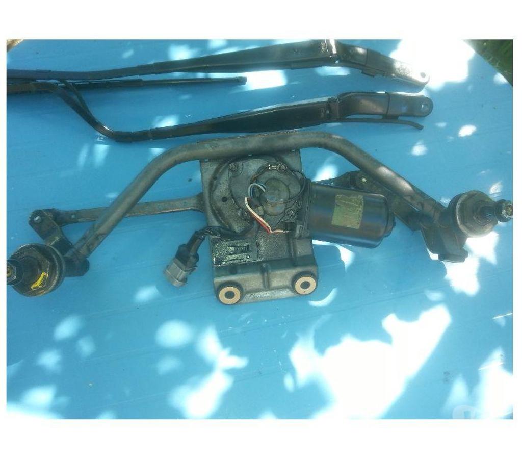 Pièces et services auto Seine-et-Marne Montceaux les Provins - 77151 - Photos Vivastreet espace 3 tringlerie essuie-glace