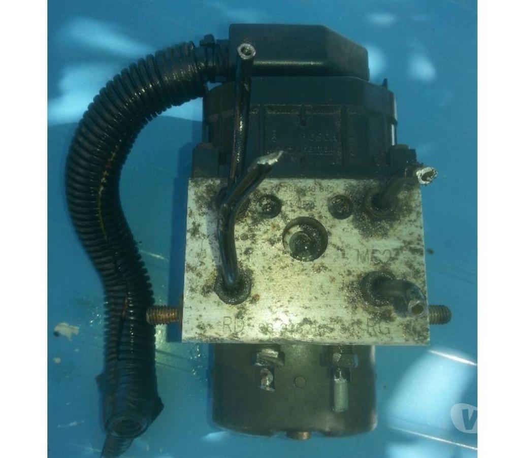 Pièces et services auto Seine-et-Marne Montceaux les Provins - 77151 - Photos Vivastreet Bloc abs xsara picasso