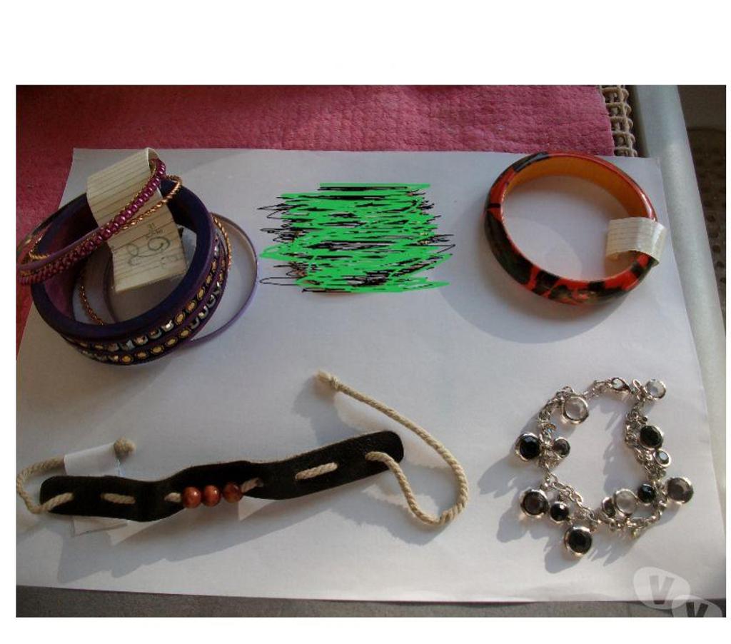 Bijoux occasion Bas-Rhin Bouxwiller - 67330 - Photos Vivastreet Bijoux Fantaisie (boucles d'oreilles, colliers, bracelets..)