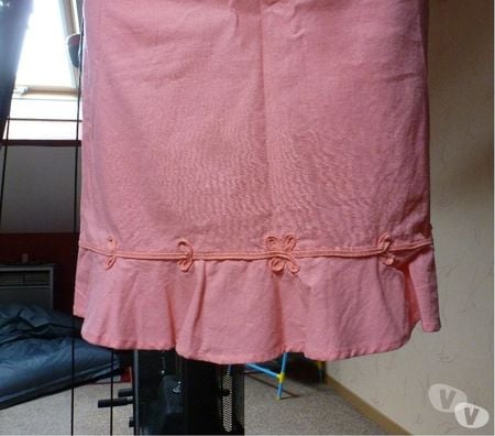 Vêtements occasion Moselle Florange - 57190 - Photos Vivastreet tailleur jupe rose