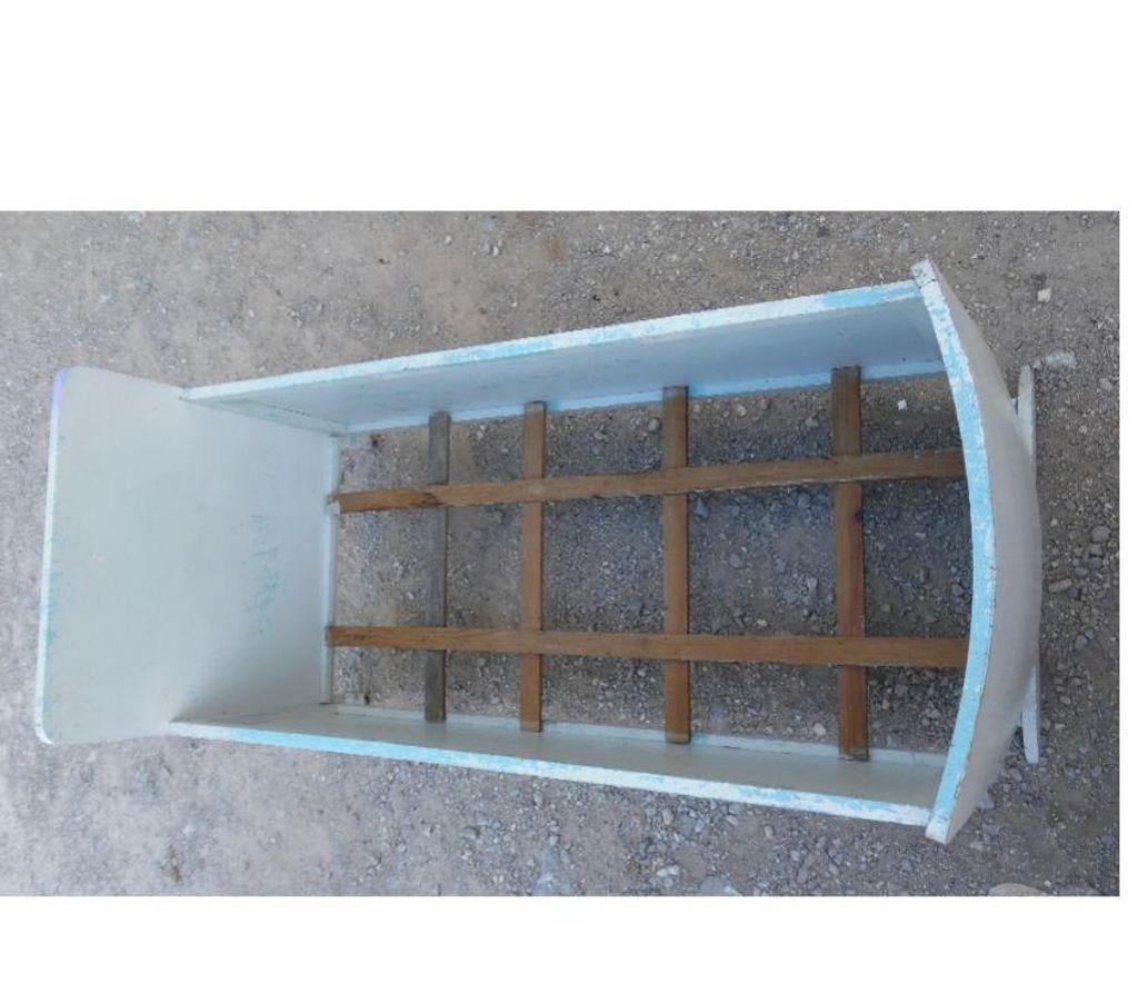 Equipements bébés Hérault Le Cres - 34920 - Photos Vivastreet Lit bébé de 1.36 X 0.65 C'est un lit acheté neuf en 1950