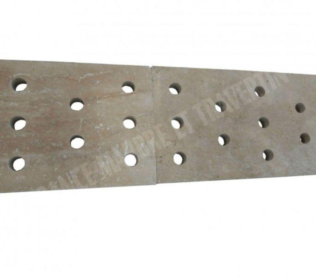  Var Forcalqueiret - 83136 - Photos Vivastreet Travertin Classique Grille Perfore 25x61 cm REF 858