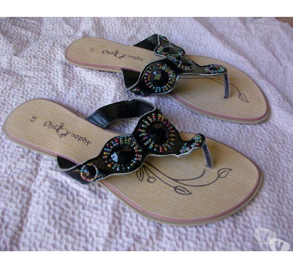 Chaussures Bas-Rhin Bouxwiller - 67330 - Photos Vivastreet Entredoigts Noir Perlés pt 37- neufs