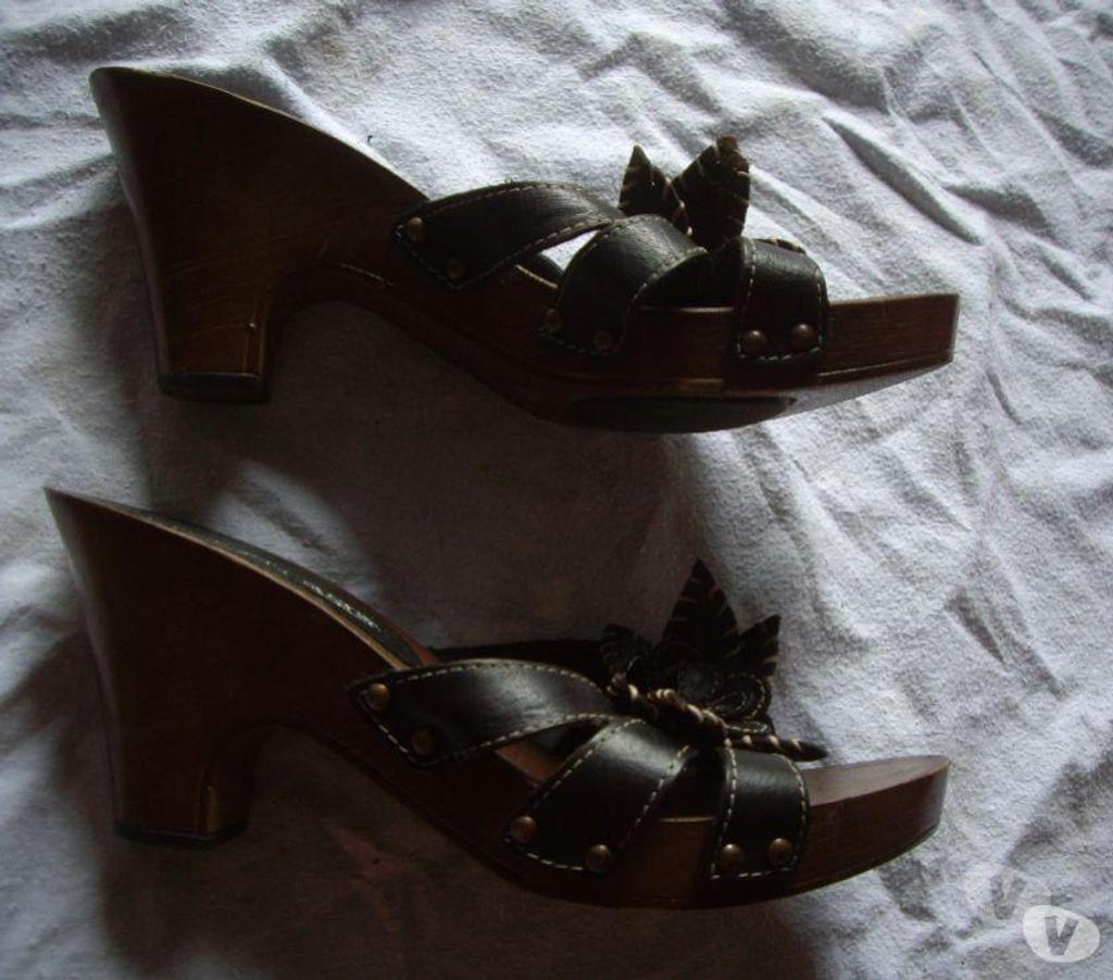 Chaussures Bas-Rhin Bouxwiller - 67330 - Photos Vivastreet Sabots Marron à Fleurs pointure 39