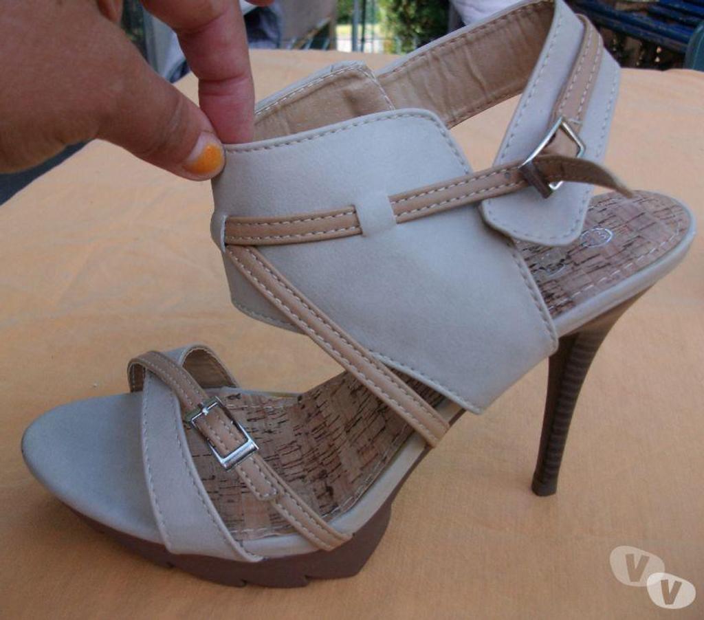 Chaussures Bas-Rhin Bouxwiller - 67330 - Photos Vivastreet Escarpins Beige laçage camel pt 38-neufs