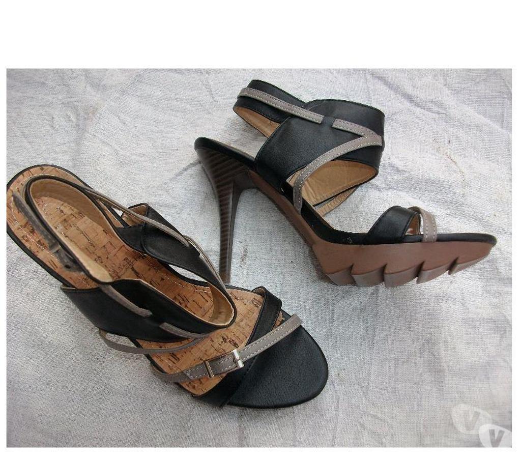 Chaussures Bas-Rhin Bouxwiller - 67330 - Photos Vivastreet Escarpins Noir laçage camel pt 39 talons 11 cm-neufs