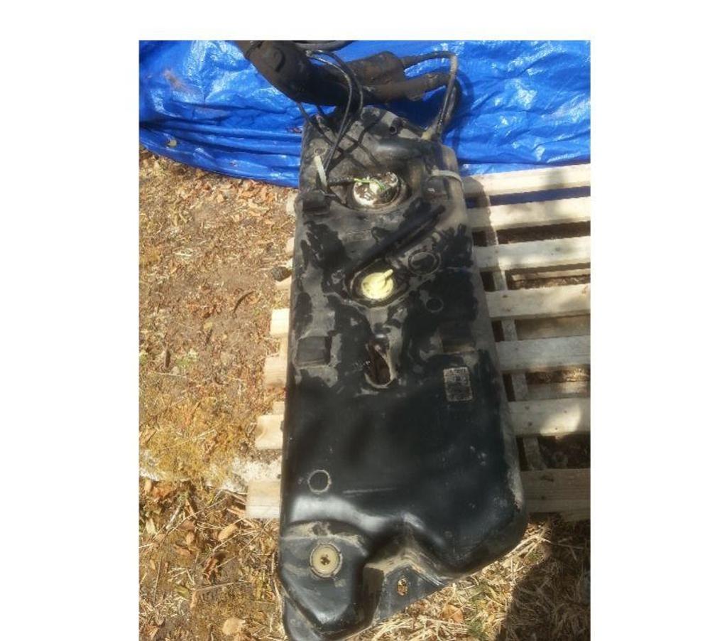 Pièces et services auto Seine-et-Marne Montceaux les Provins - 77151 - Photos Vivastreet réservoir xsara picasso