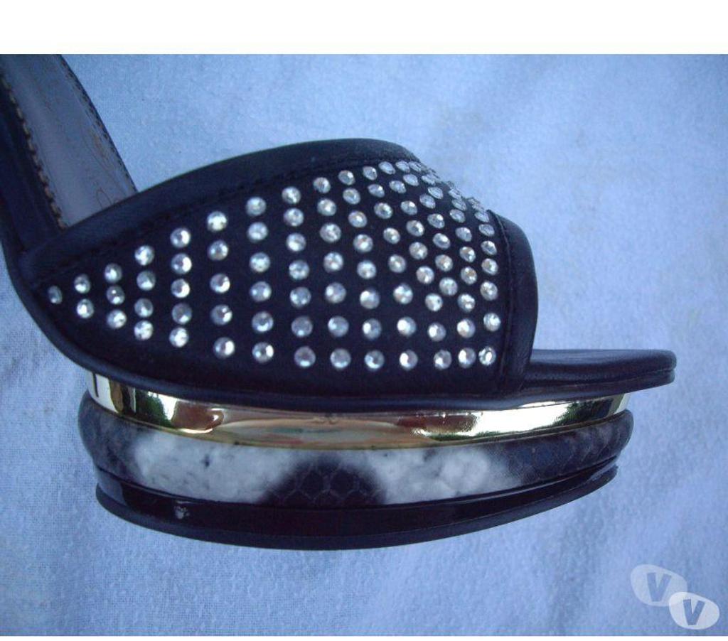 Chaussures Bas-Rhin Bouxwiller - 67330 - Photos Vivastreet Escarpins Noir à brillants pt38 talons 12cm-neuf