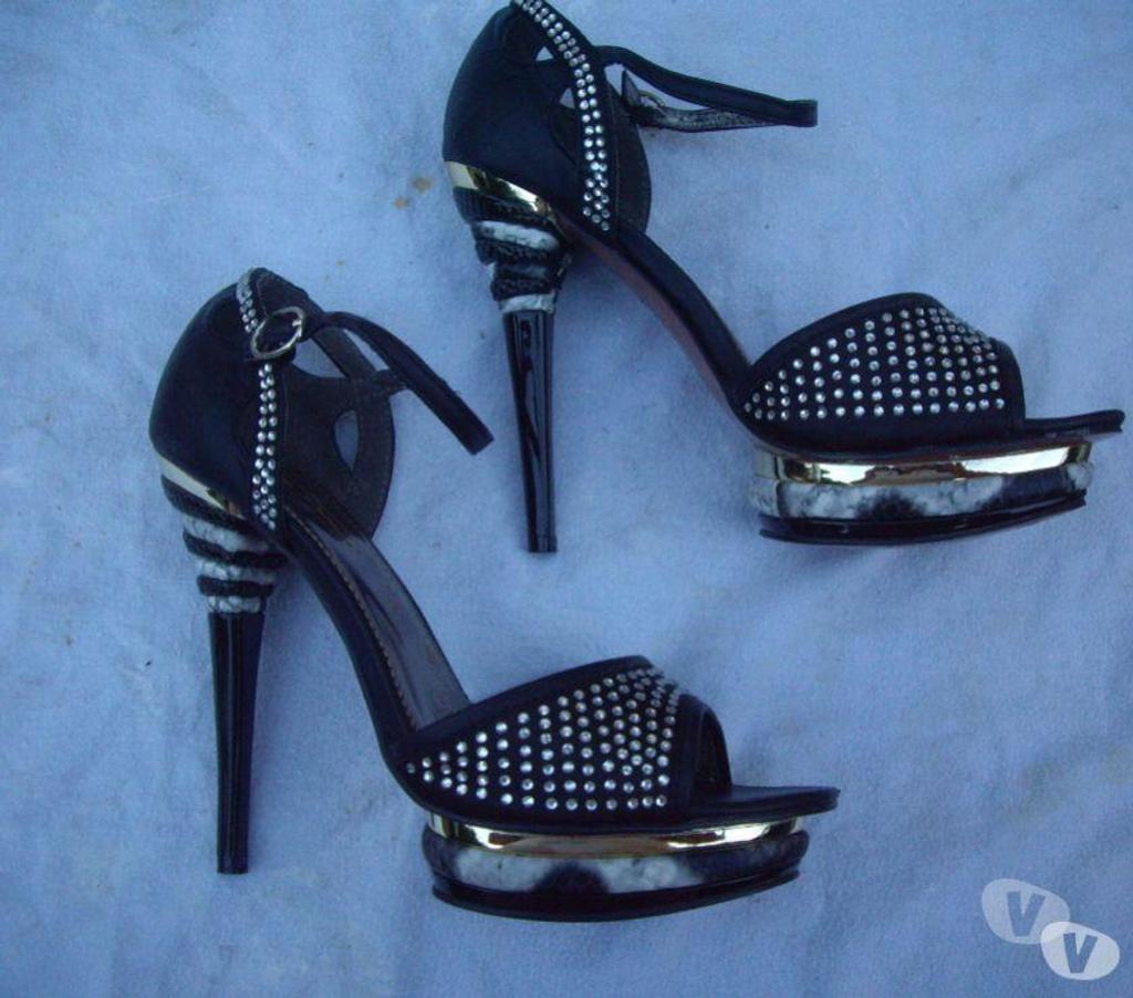 Chaussures Bas-Rhin Bouxwiller - 67330 - Photos Vivastreet Escarpins Noir à brillants pt38 talons 12cm-neuf