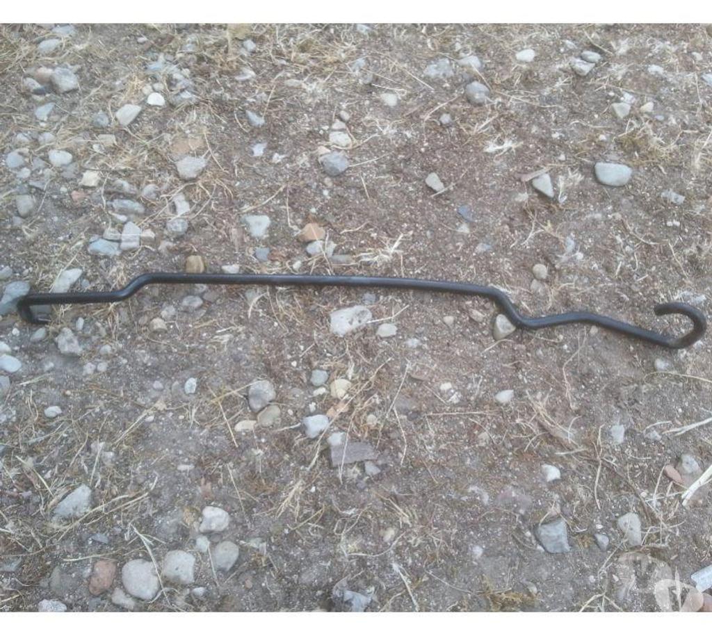 Pièces et services auto Seine-et-Marne Montceaux les Provins - 77151 - Photos Vivastreet xsara picasso maintien capot 