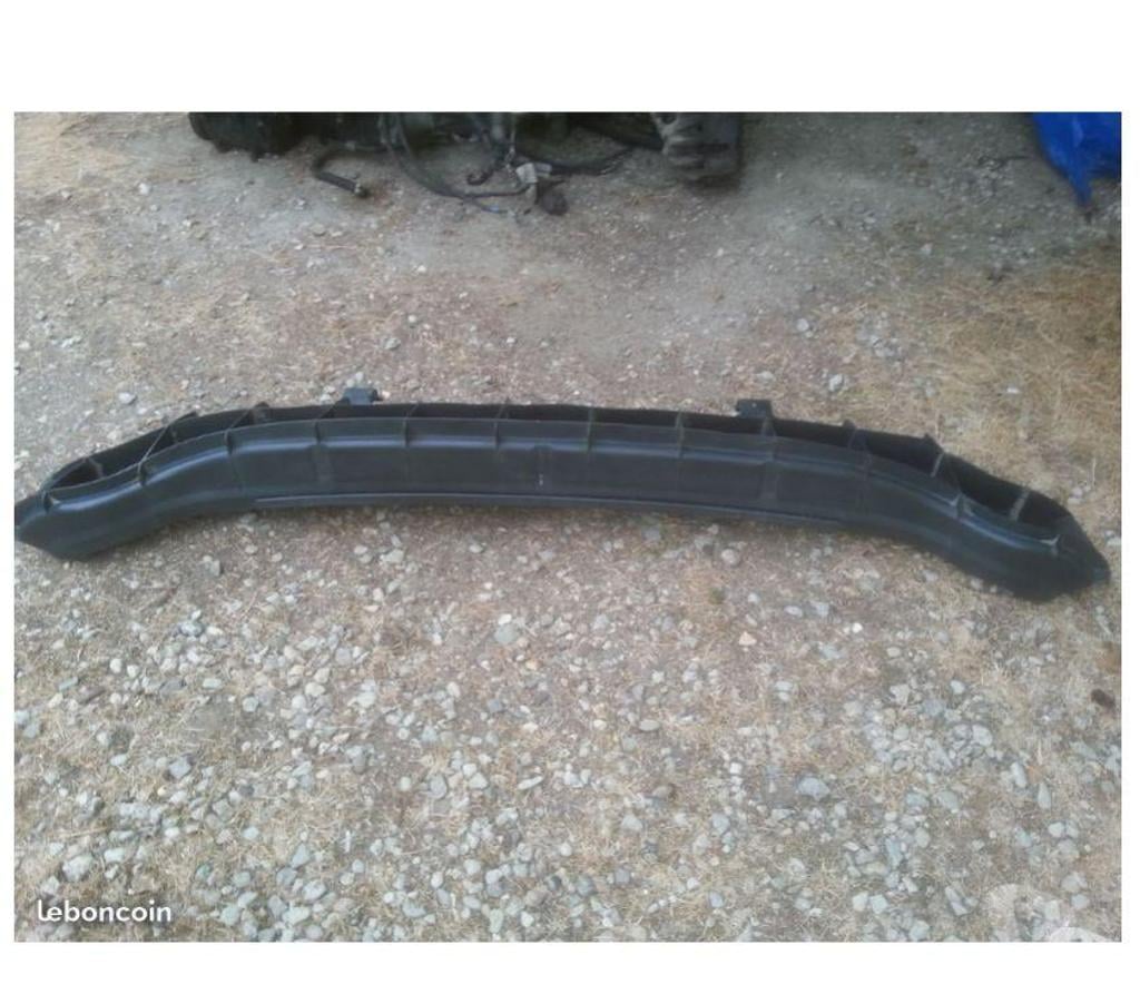 Pièces et services auto Seine-et-Marne Montceaux les Provins - 77151 - Photos Vivastreet xsara picasso renfort pare choc arrière 