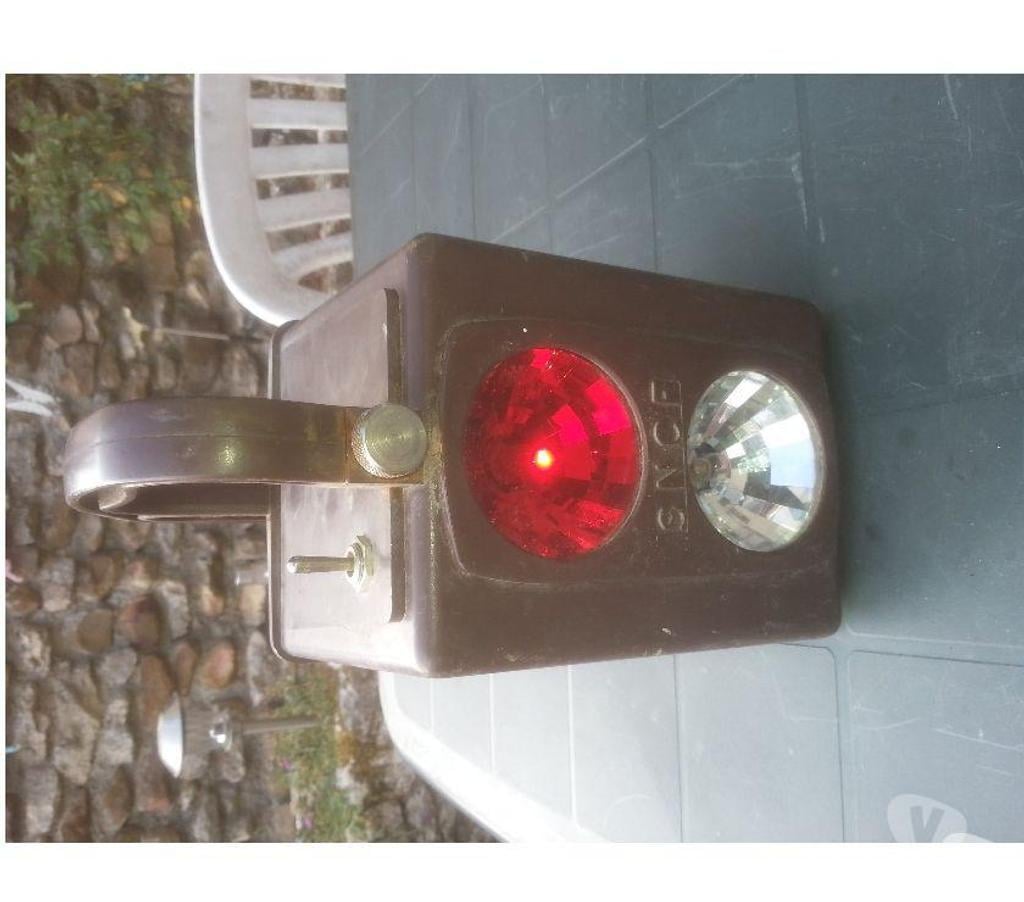 Collection Seine-et-Marne Montceaux les Provins - 77151 - Photos Vivastreet lampe Sncf