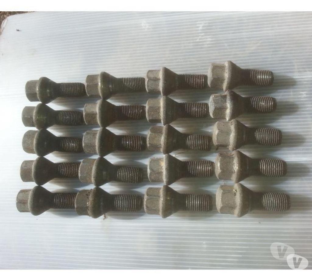 Pièces et services auto Seine-et-Marne Montceaux les Provins - 77151 - Photos Vivastreet renault espace 3 goujon de roue