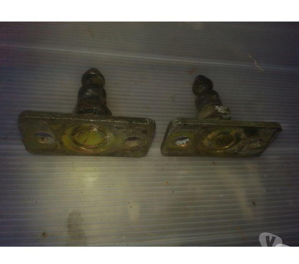 Pièces et services auto Seine-et-Marne Montceaux les Provins - 77151 - Photos Vivastreet renault espace 3 fixation vérin coffre 