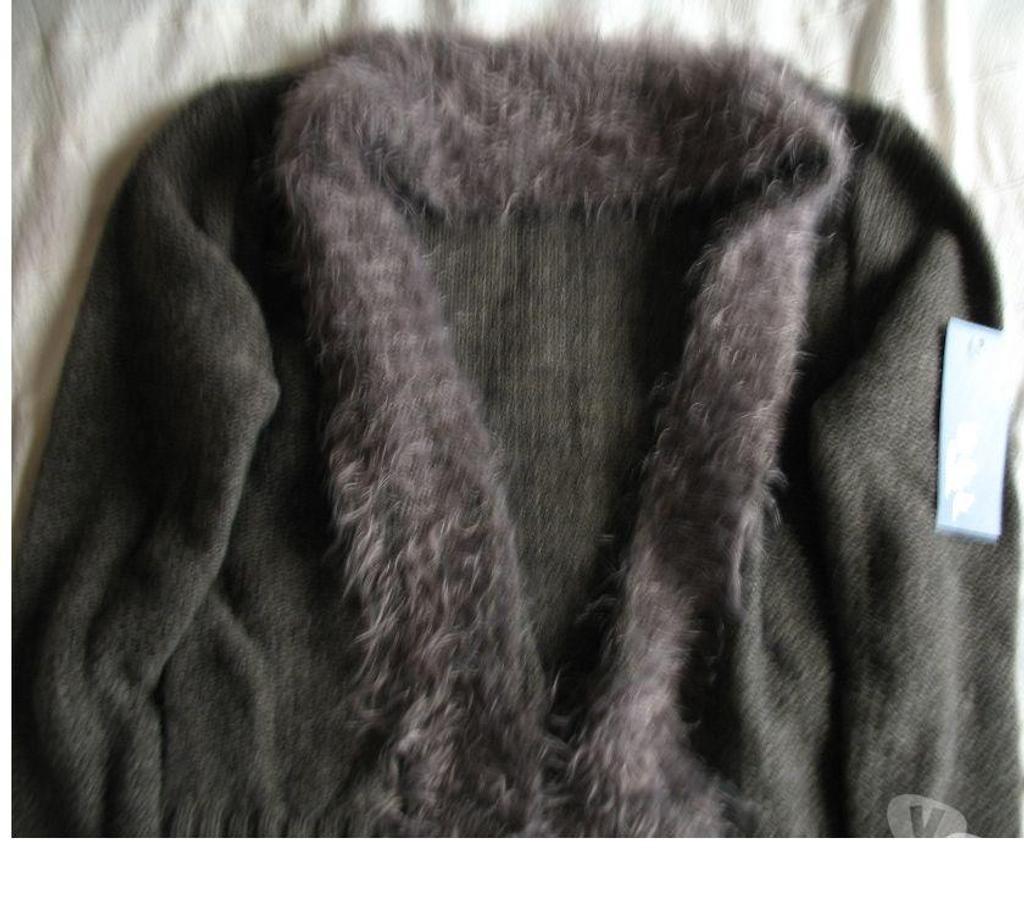 Vêtements occasion Alpes-Maritimes Antibes - 06600 - Photos Vivastreet gilet