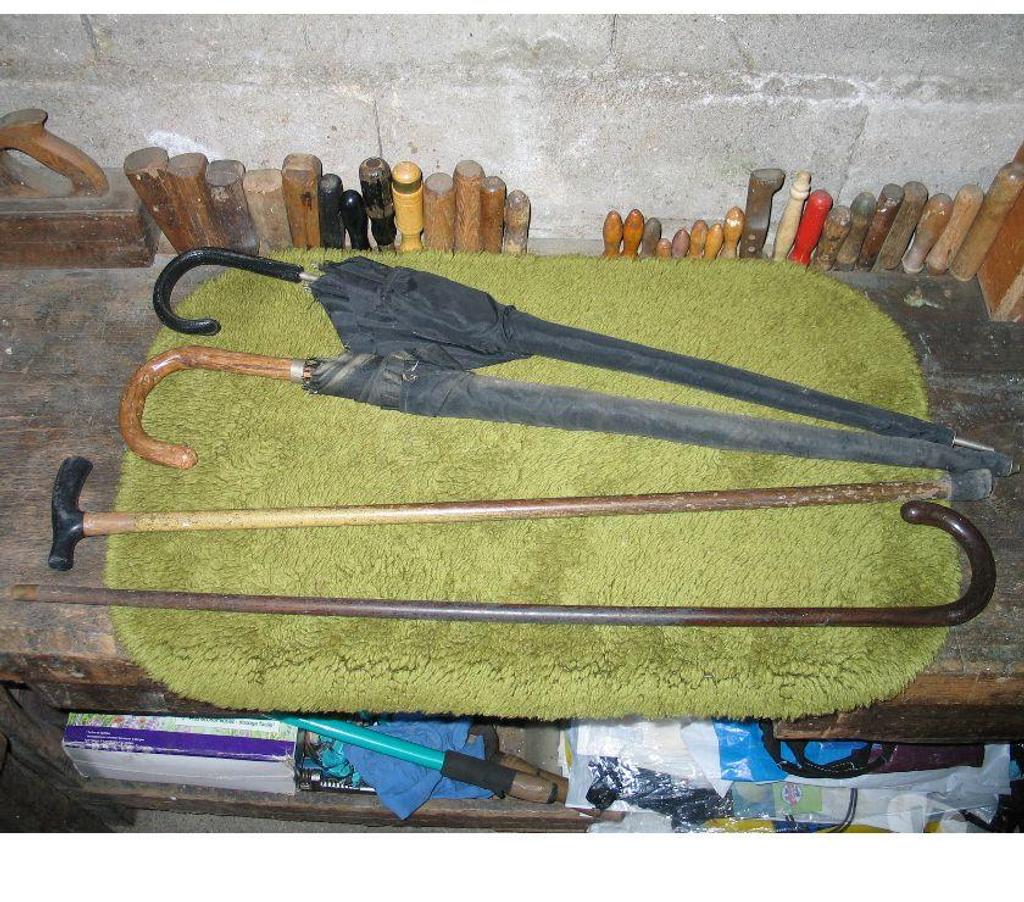 Collection Essonne Quincy sous Senart - 91480 - Photos Vivastreet Cannes et parapluies Vintage