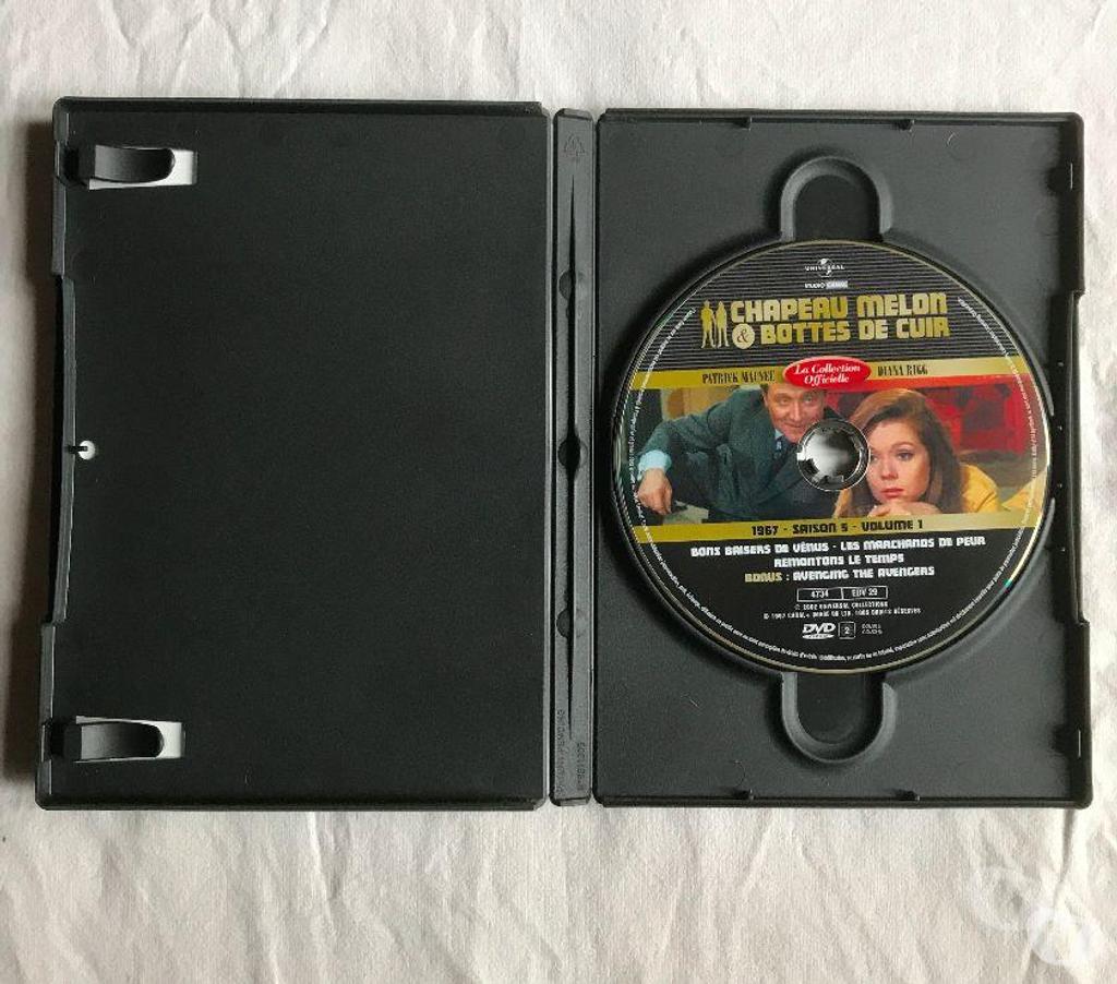 DVD occasion Hauts-de-Seine Antony - 92160 - Photos Vivastreet DVD Chapeau Melon & Bottes De Cuir 1967 P. Macnee D. Rigg