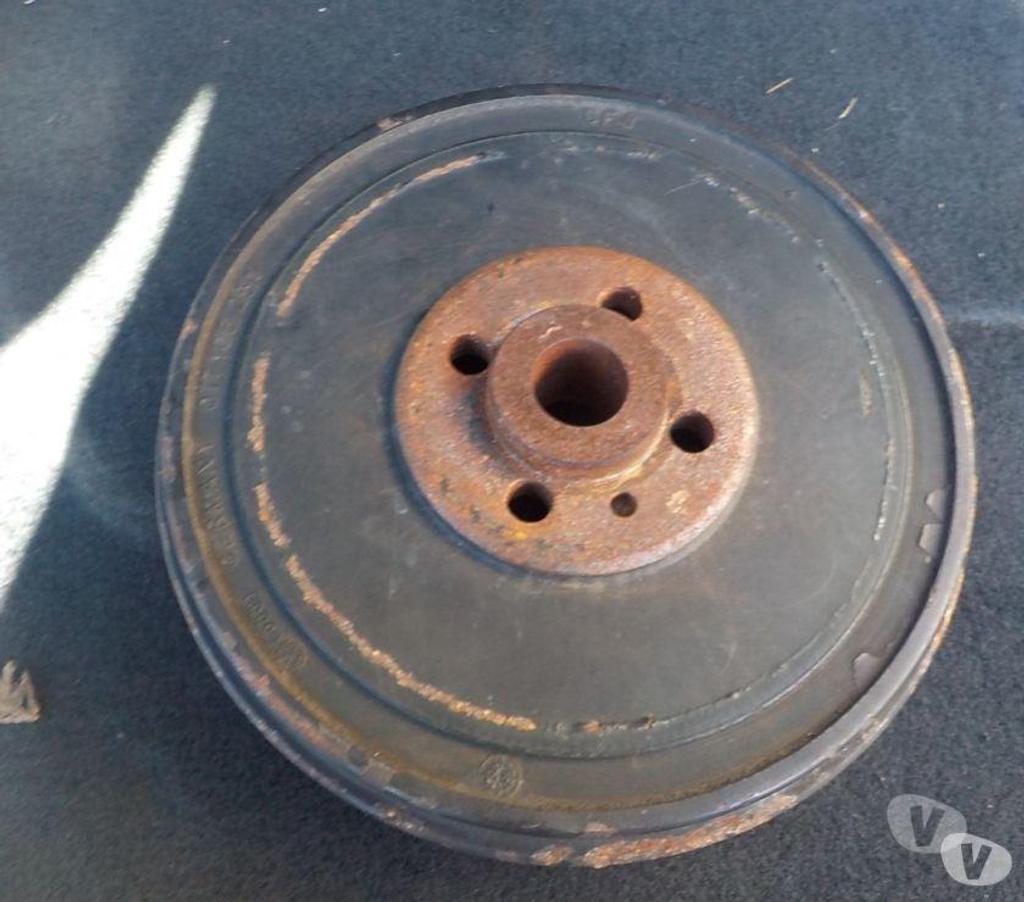 Pièces et services auto Pyrénées-Orientales Perpignan - Photos Vivastreet poulie dumper audi v8 model. 4.2L quatro 1992