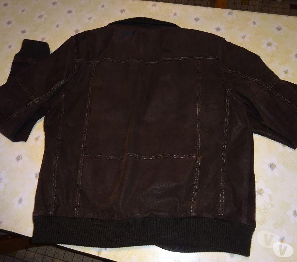 Vêtements occasion Gironde Etauliers - 33820 - Photos Vivastreet Blouson en cuir Homme