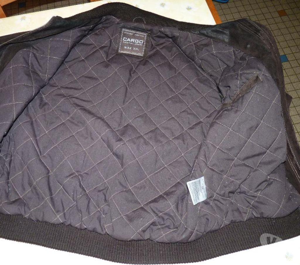Vêtements occasion Gironde Etauliers - 33820 - Photos Vivastreet Blouson en cuir Homme