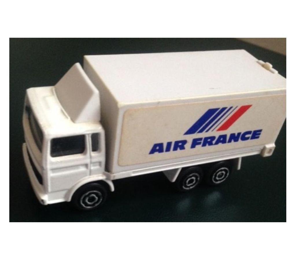 Collection Seine-et-Marne Meaux - 77100 - Photos Vivastreet MAJORETTE Saviem fourgon Air France