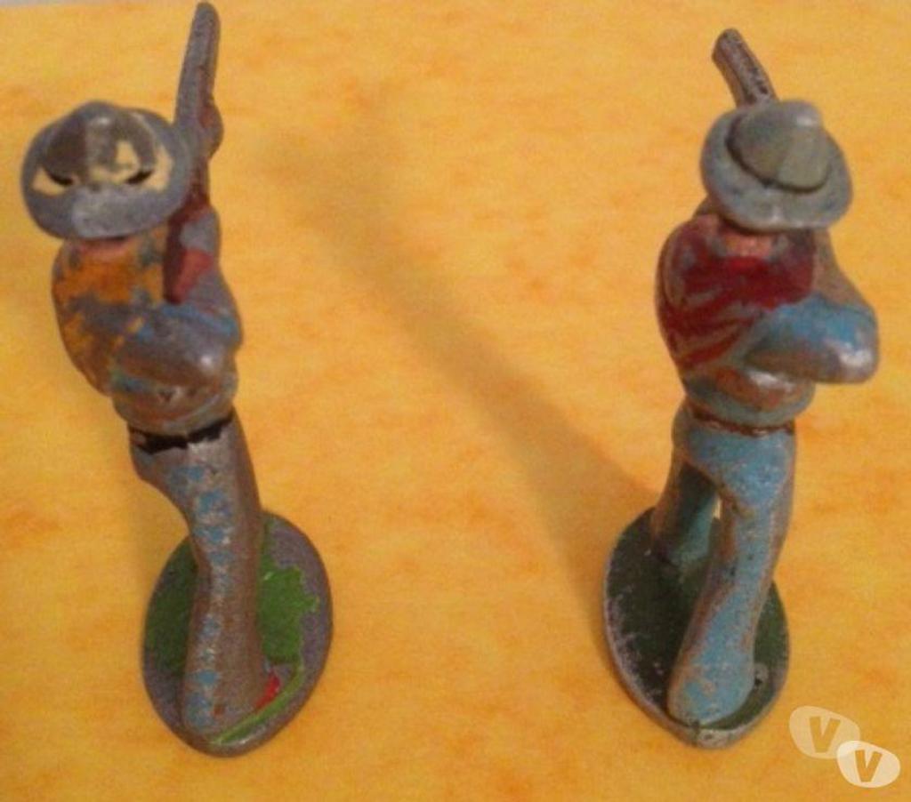 Collection Seine-et-Marne Meaux - 77100 - Photos Vivastreet Figurines QUIRALU 2 COW BOYS