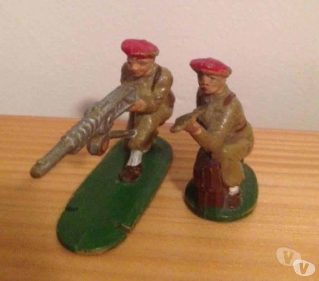 Collection Seine-et-Marne Meaux - 77100 - Photos Vivastreet 2 Figurines Soldats BERET ROUGE