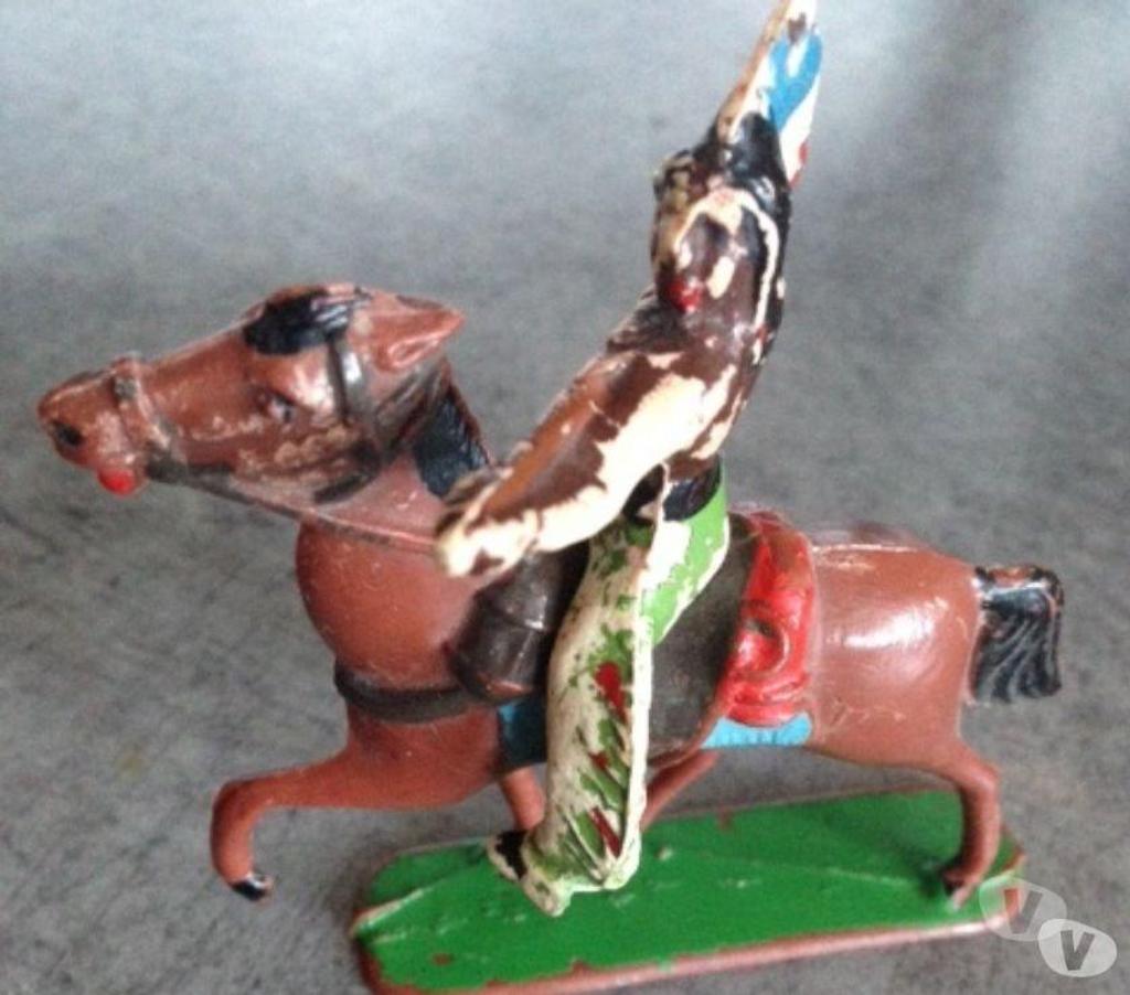 Collection Seine-et-Marne Meaux - 77100 - Photos Vivastreet Figurines INDIEN sur son CHEVAL 
