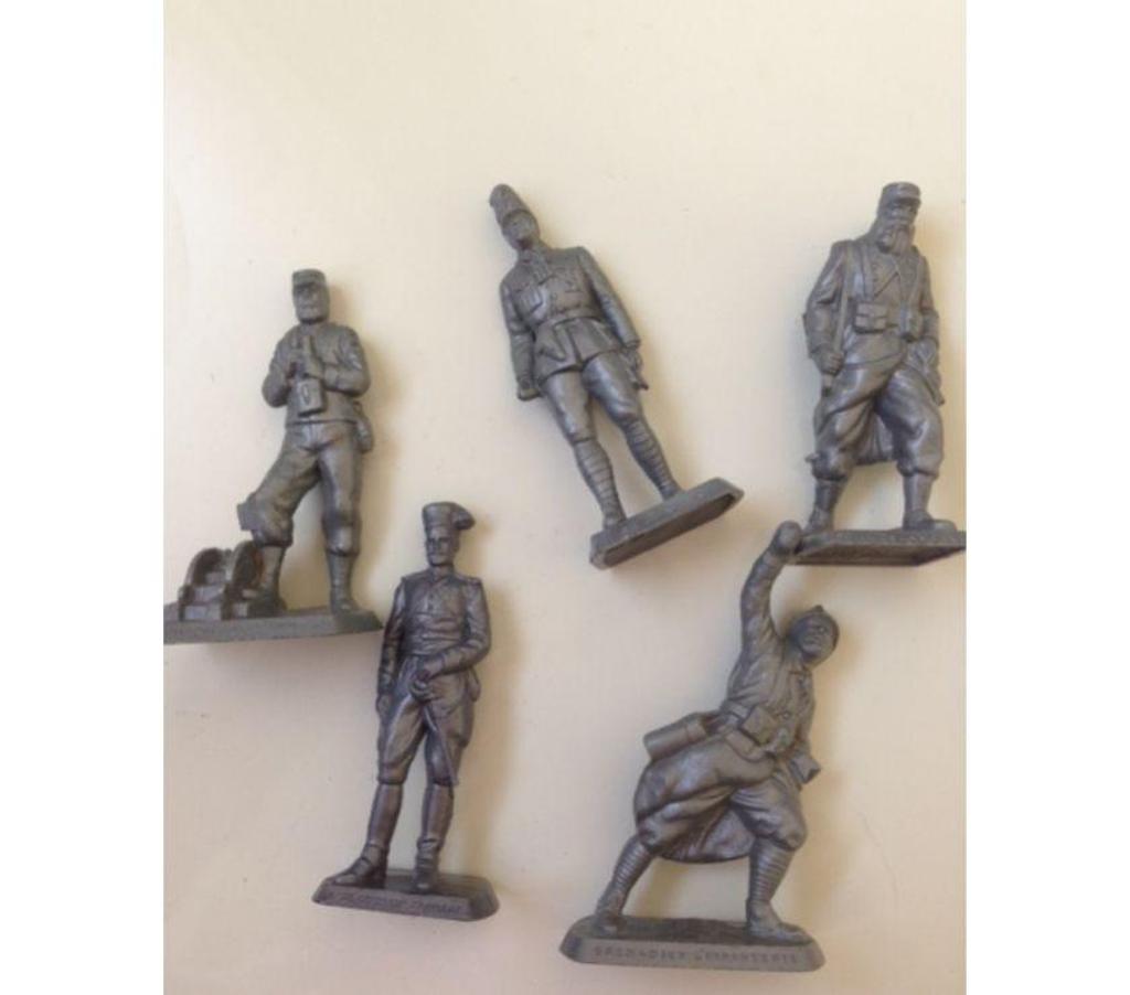Collection Seine-et-Marne Meaux - 77100 - Photos Vivastreet Figurines MOKAREX années 1950 Artilleur, Poilu de la Marne,