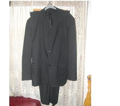 Vêtements occasion Aix en Provence Aix en Provence - Photos Vivastreet COSTUME MARQUE BRICE 36 % LAINE NOIR TAILLE 54