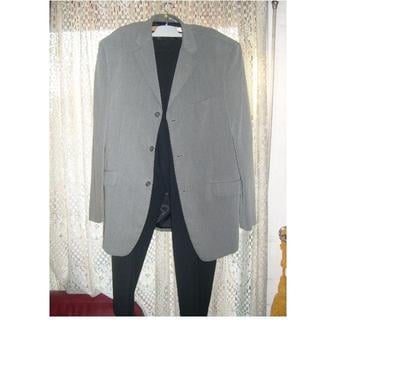 Vêtements occasion Aix en Provence Aix en Provence - Photos Vivastreet VESTE & PANTALON DEMI SAISON GRISNOIR T54
