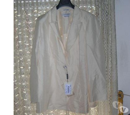 Vêtements Aix en Provence Aix en Provence - Photos Vivastreet VESTE DAME MARQUE MARINA RINALDI 100% SOIE