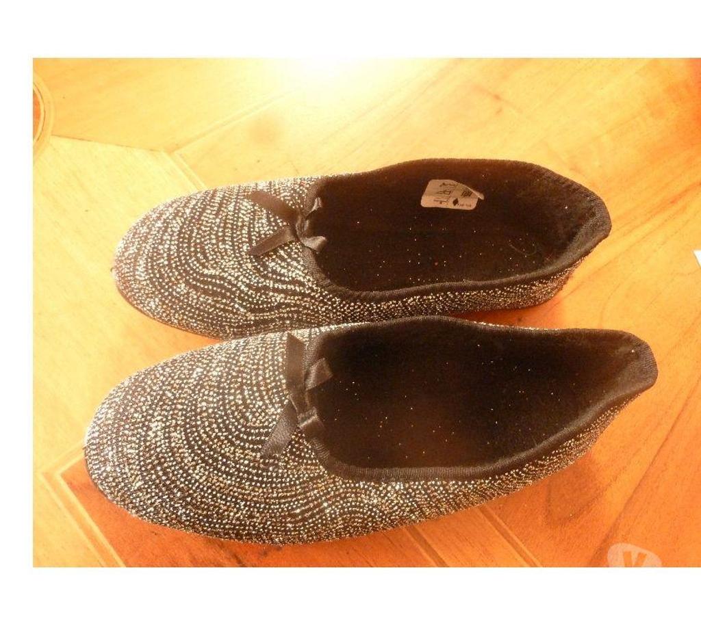 Chaussures Rhône La Mulatiere - 69350 - Photos Vivastreet Ballerines argent neuves P. 39